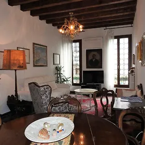 La Poetessa Wenecja